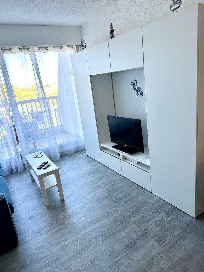 Studio vue port à 500m de la plage Le Grau-du-Roi Esterno foto