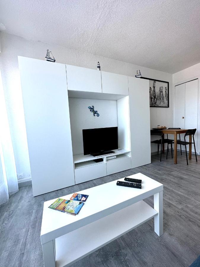 Studio vue port à 500m de la plage Le Grau-du-Roi Esterno foto